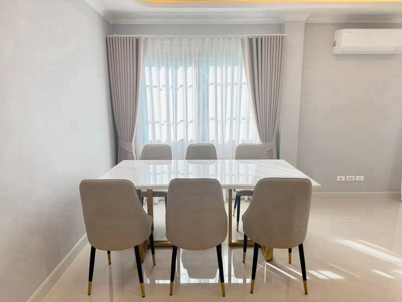 ✅ For Rent ✅ Centro Bangna 🔥 HOT DEAL 