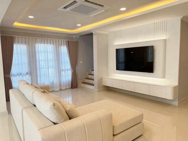 ✅ For Rent ✅ Centro Bangna 🔥 HOT DEAL 