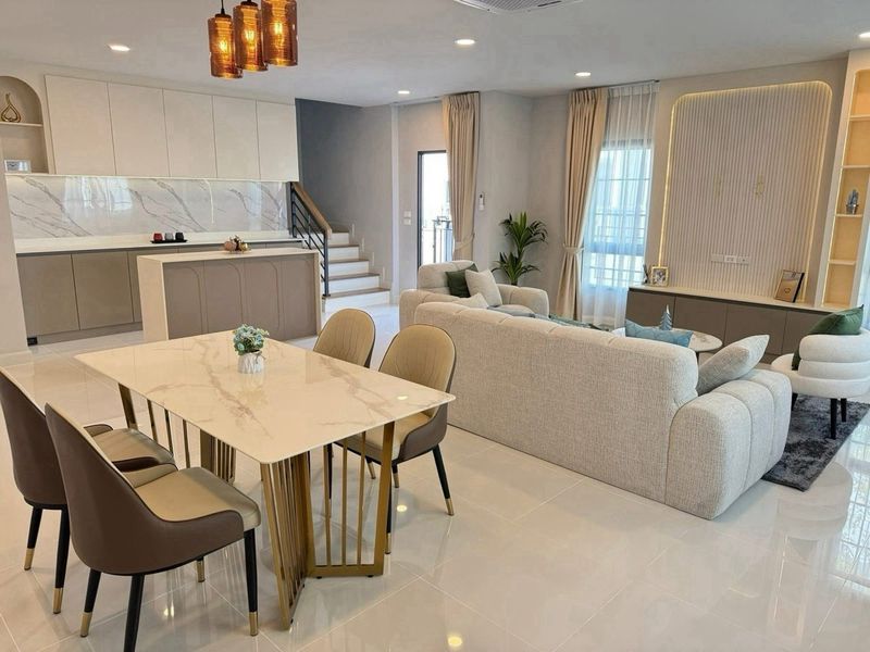 ✅ For Sale / Rent✅Centro Bangna – next to Mega Bangna 🔥 HOT DEAL 